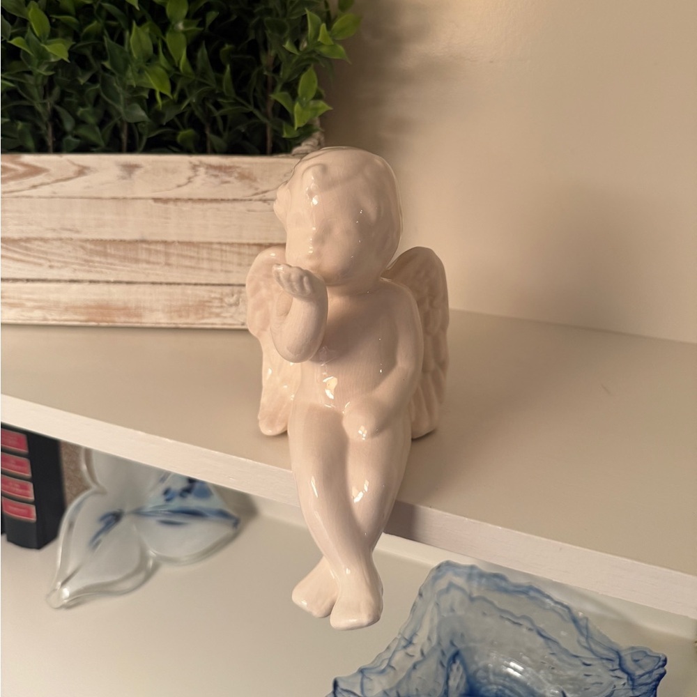 Duck Duck Goose Cherub Baby Angel Figurine Shelf Sitter Ceramic Blowing a Kiss